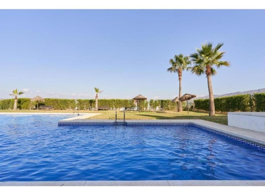 Apartamento Campo Golf Hoyo 18 เบเลซ-มาลากา ภายนอก รูปภาพ